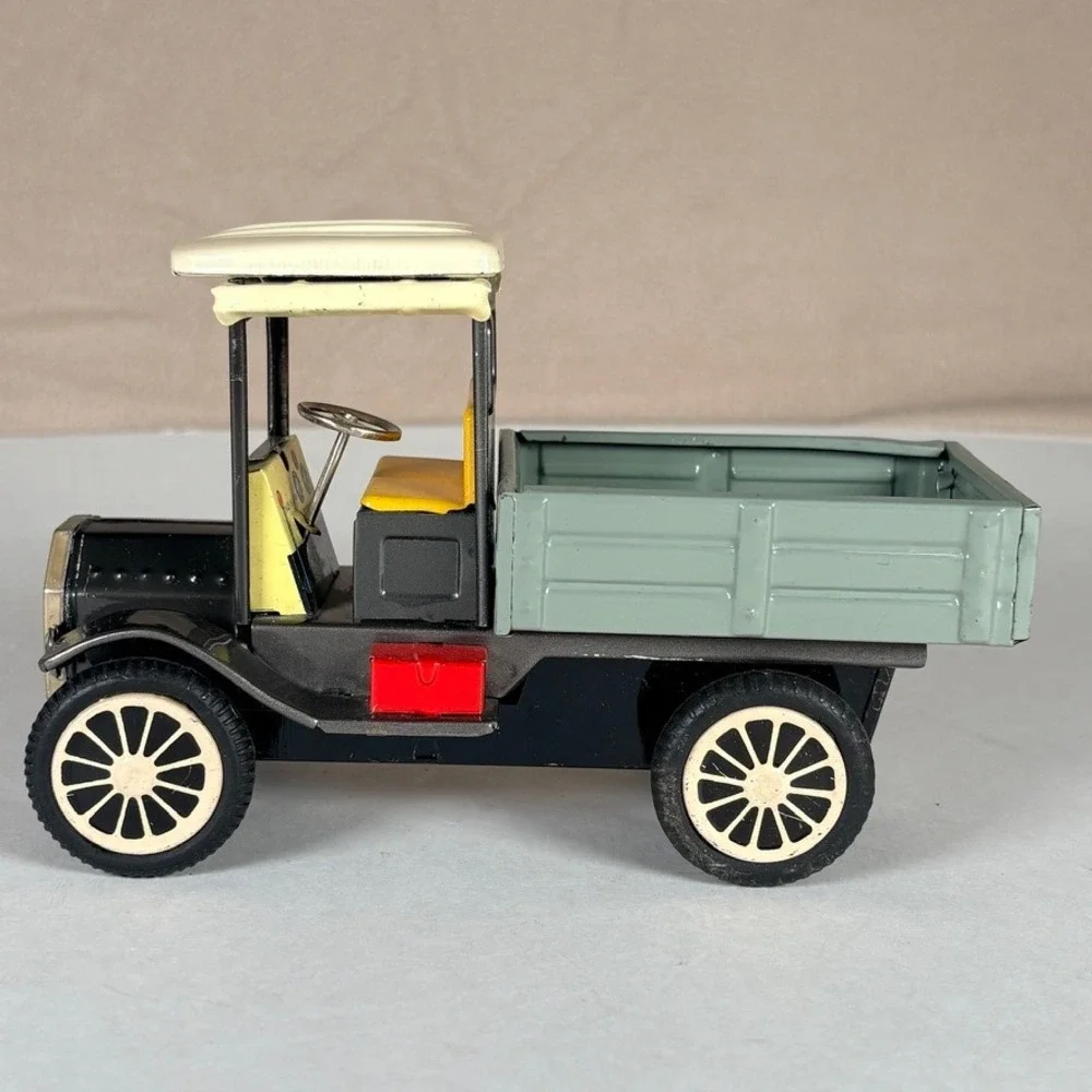 Vintage‎ Antique Friction Powered Tin Truck Japan Antique Style Delivery Toy